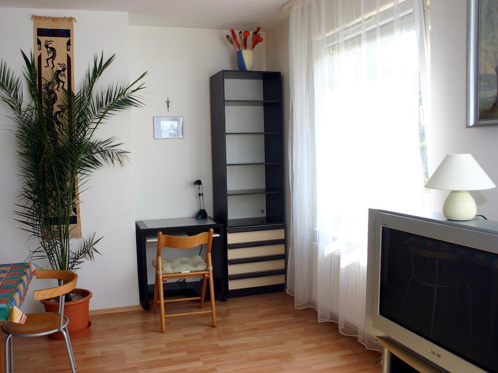 Arriva Apartment, Optional Indoor Parking Budapest Rum bild